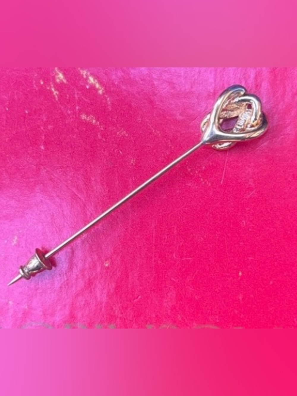 Vintage Twisted Knot Gold Stick Brooch